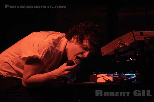 FRIENDLY FIRES - 2011-11-05 - PARIS - La Cigale - 